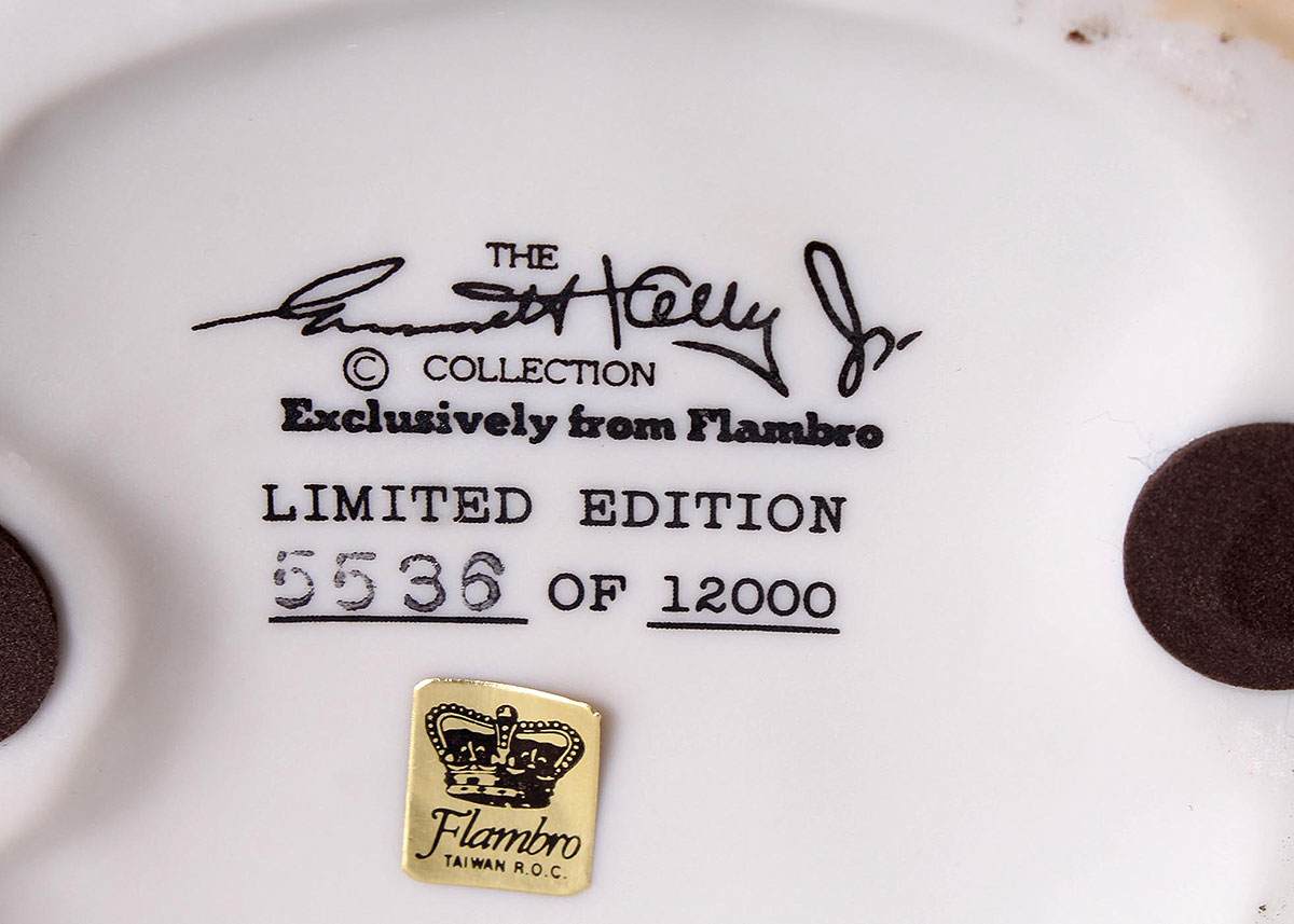 Emmett Kelly Jr "The Emmett's Fan" Porcelain Figurine