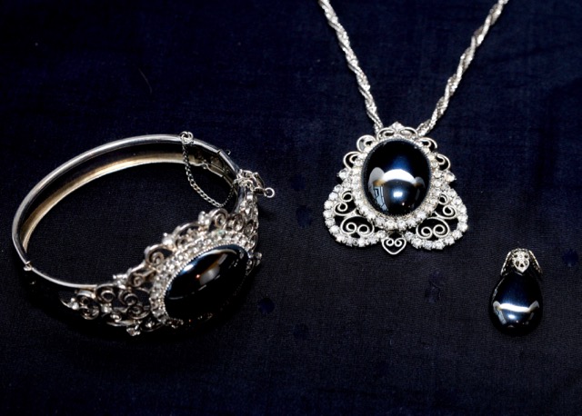 Hematite-Look Necklace and Bracelet Set