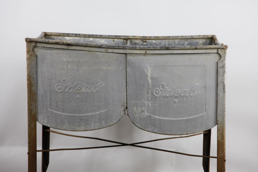 Vintage IDEAL Wash Tub