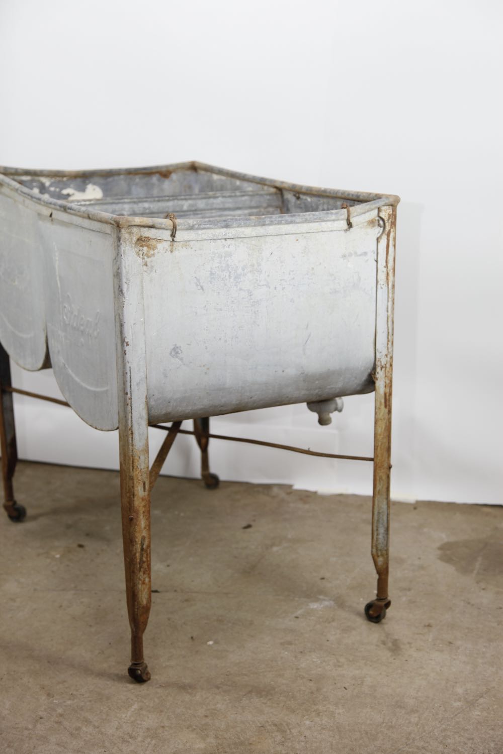 Vintage IDEAL Wash Tub