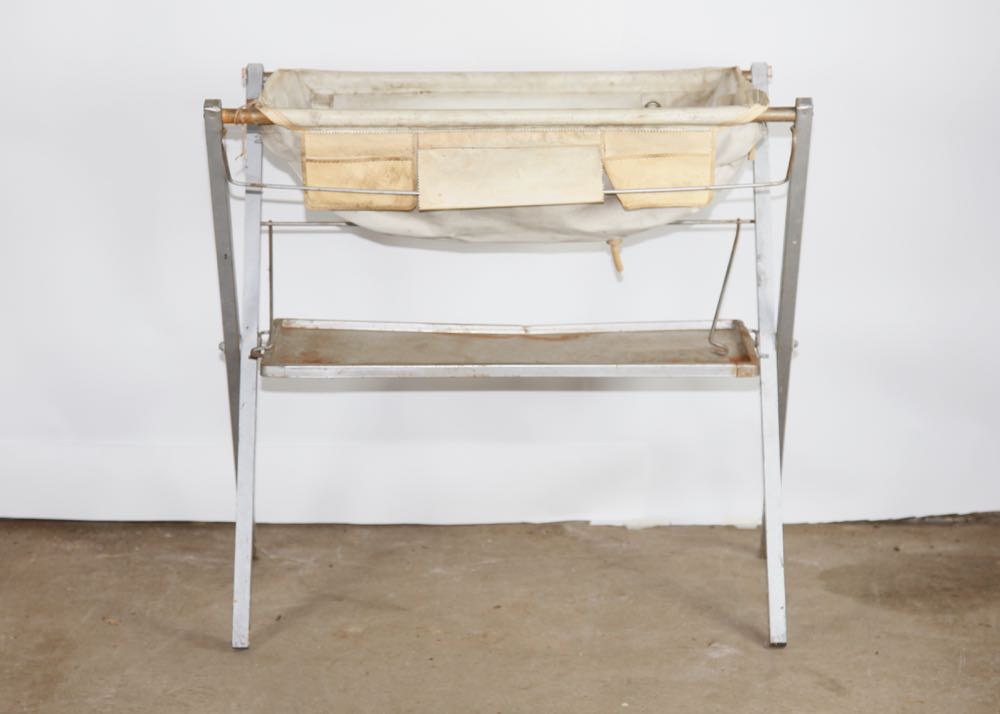 Vintage Bathinette Folding Bath Station