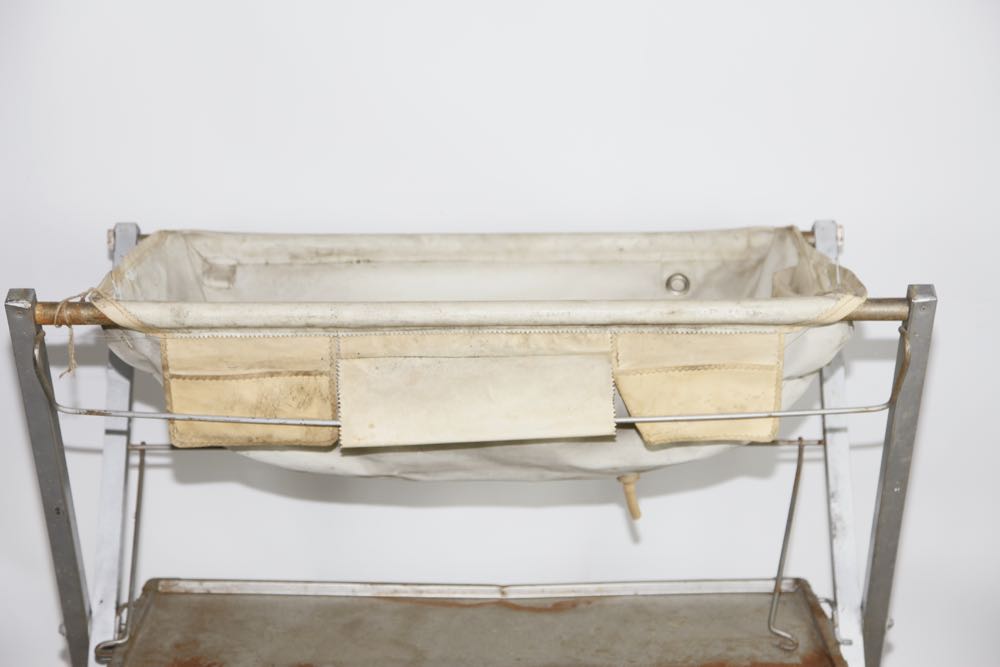 Vintage Bathinette Folding Bath Station