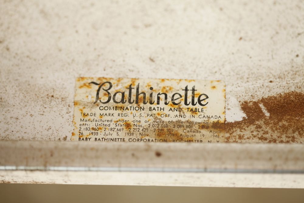 Vintage Bathinette Folding Bath Station