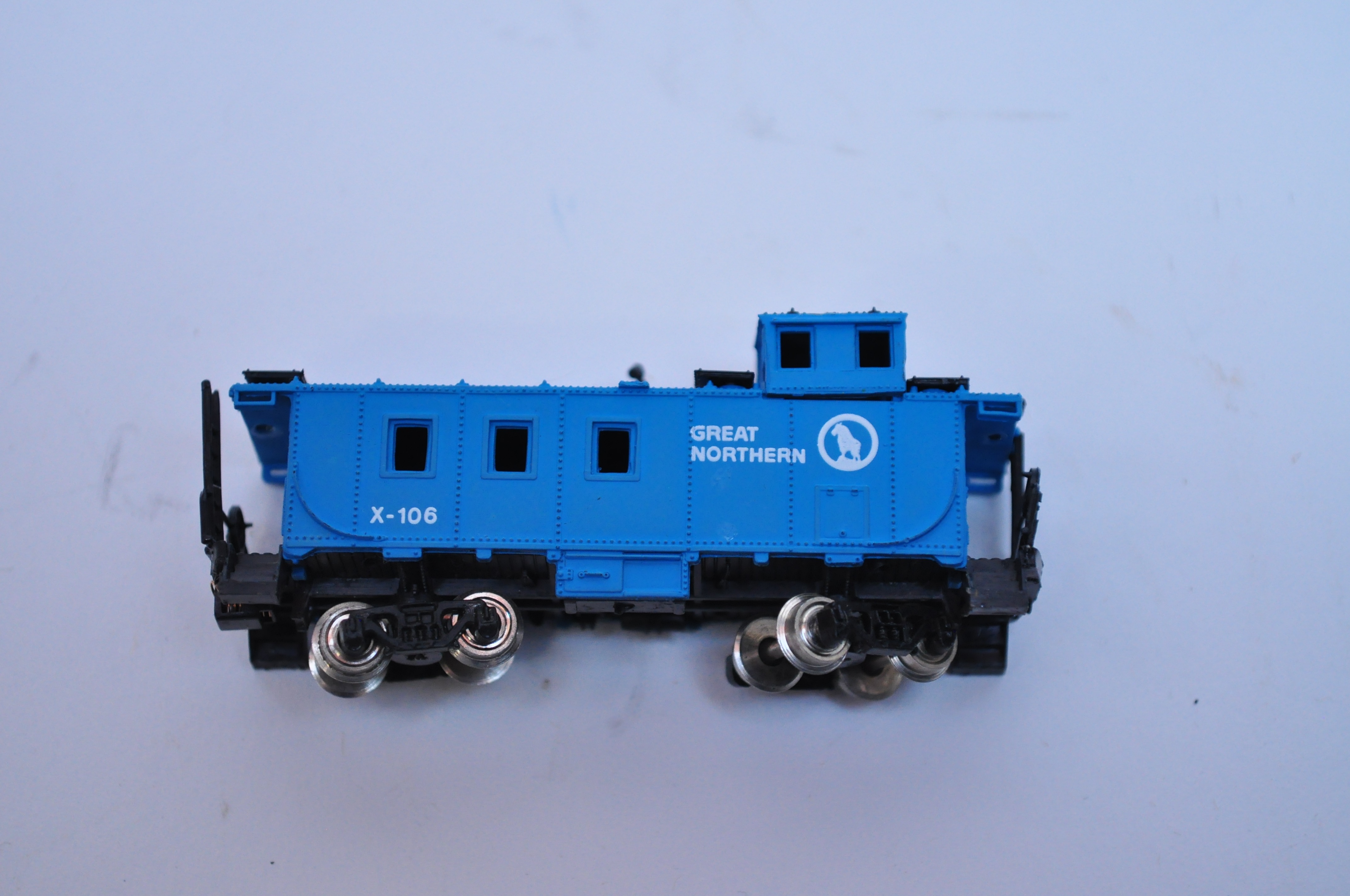 N Scale Diesel Engines and Train Cars