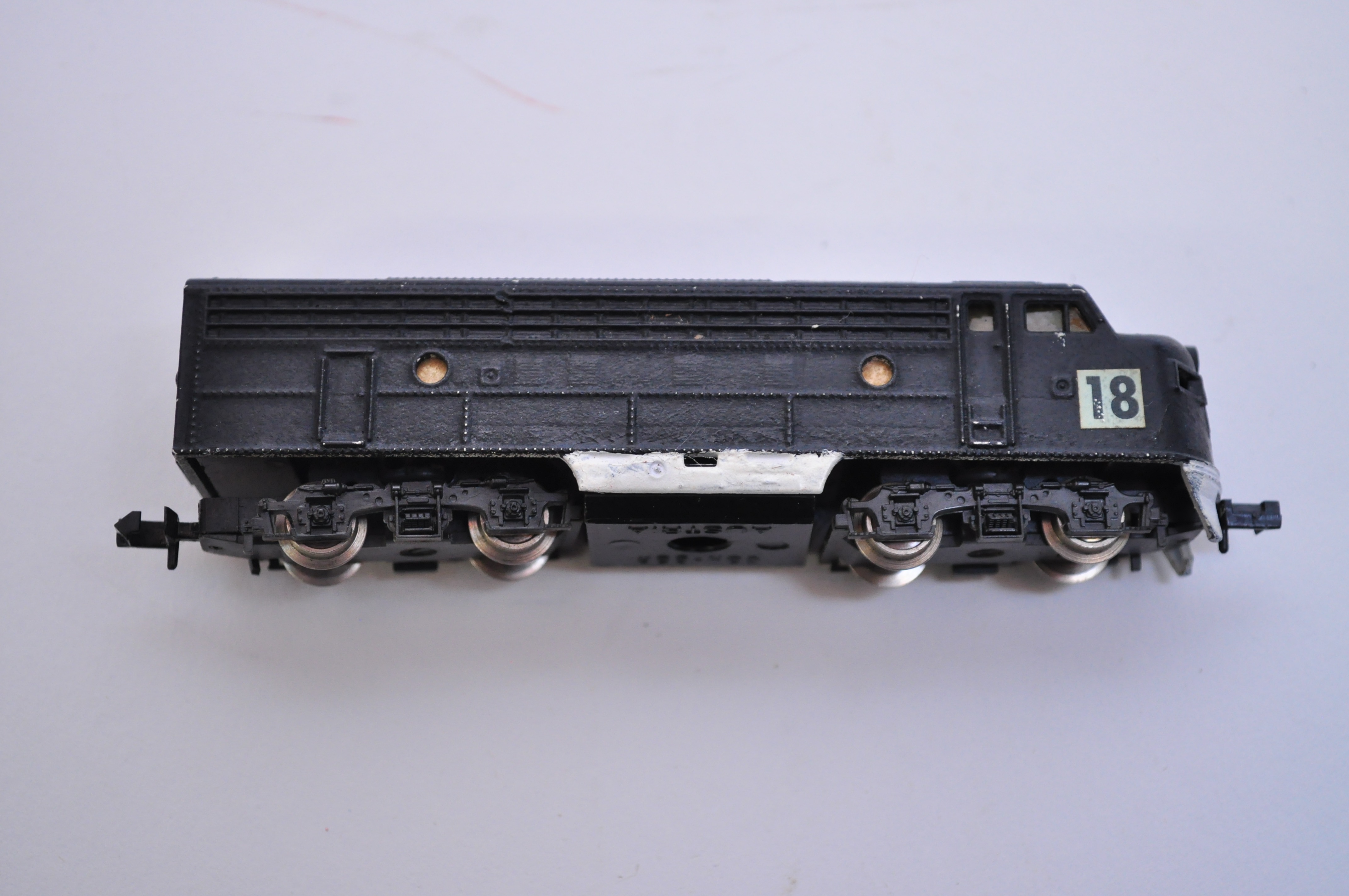 N Scale Diesel Engines and Train Cars