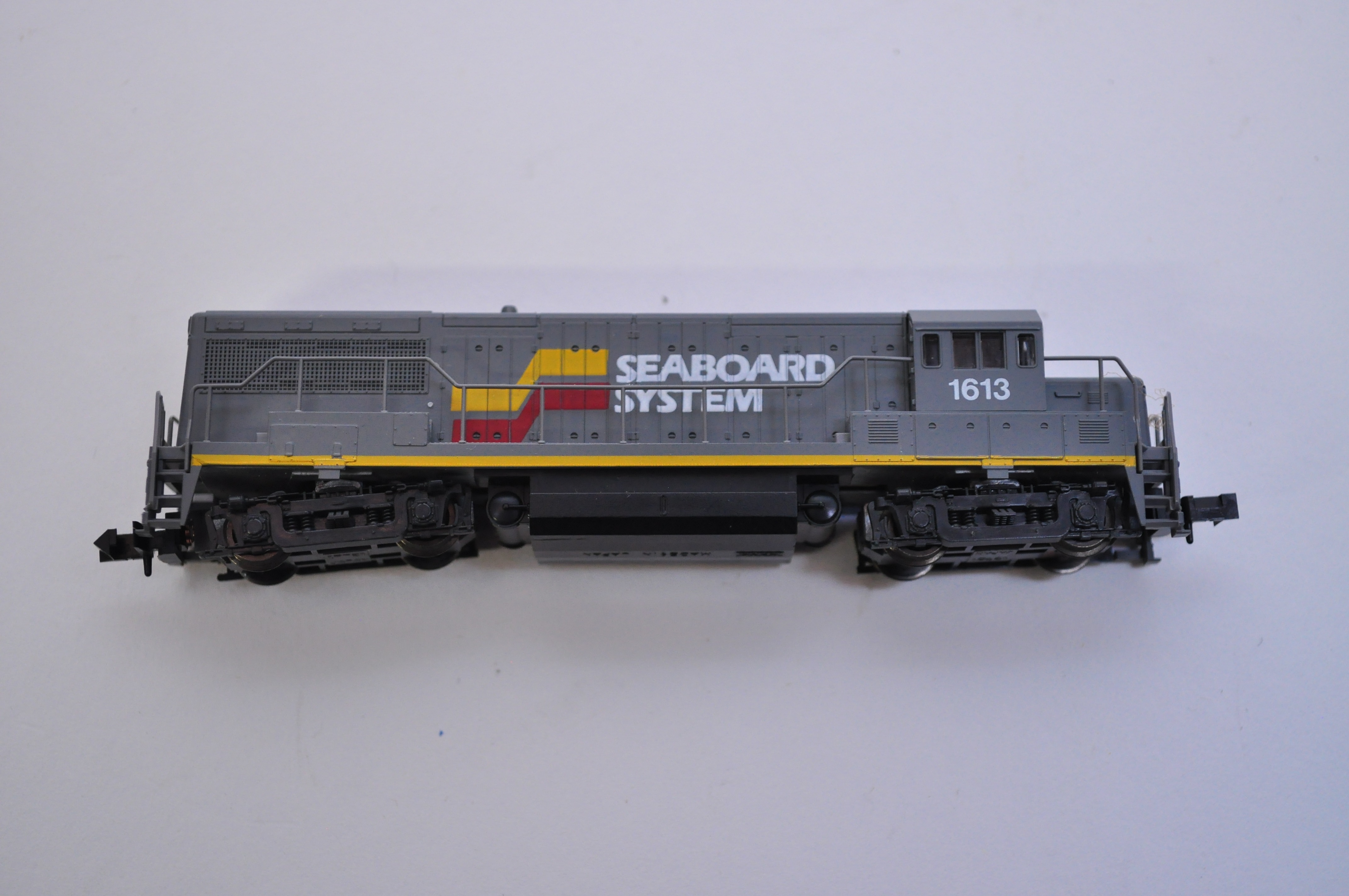 N Scale Diesel Engines and Train Cars