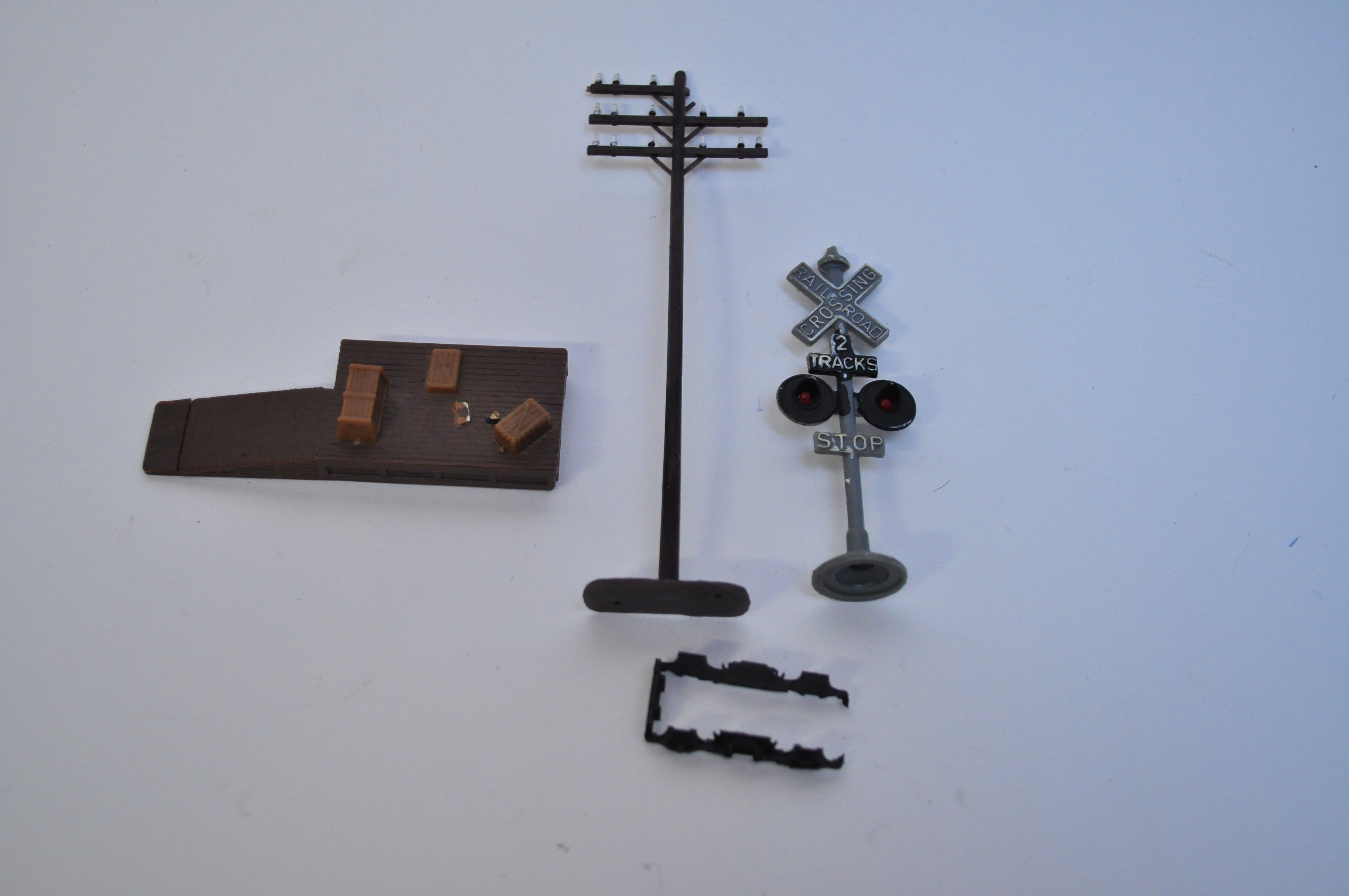 N Scale Diesel Engines and Train Cars