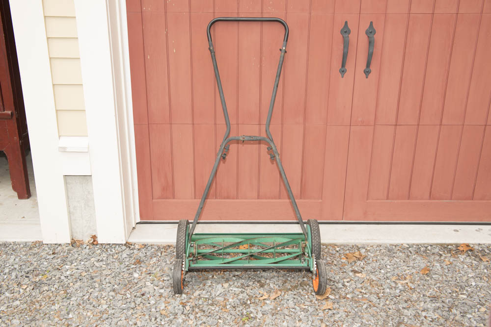 Scotts Push Lawn Mower