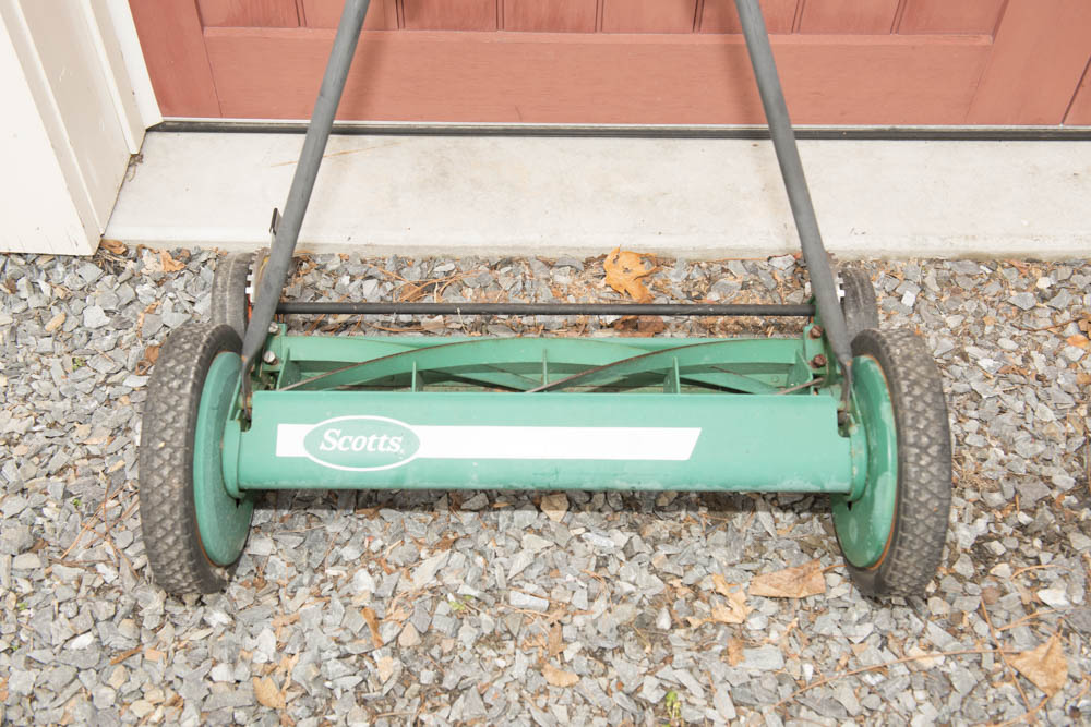 Scotts Push Lawn Mower