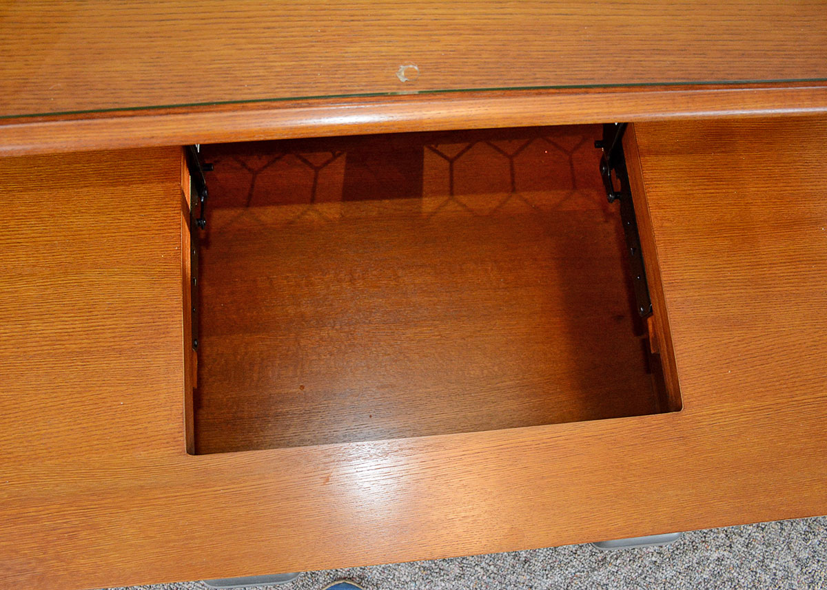 Lift Top Ashley Furniture Oak Veneer Coffee Table