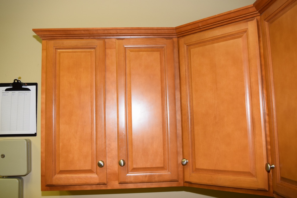 Maple Corner Cabinet and Granite Countertop Set