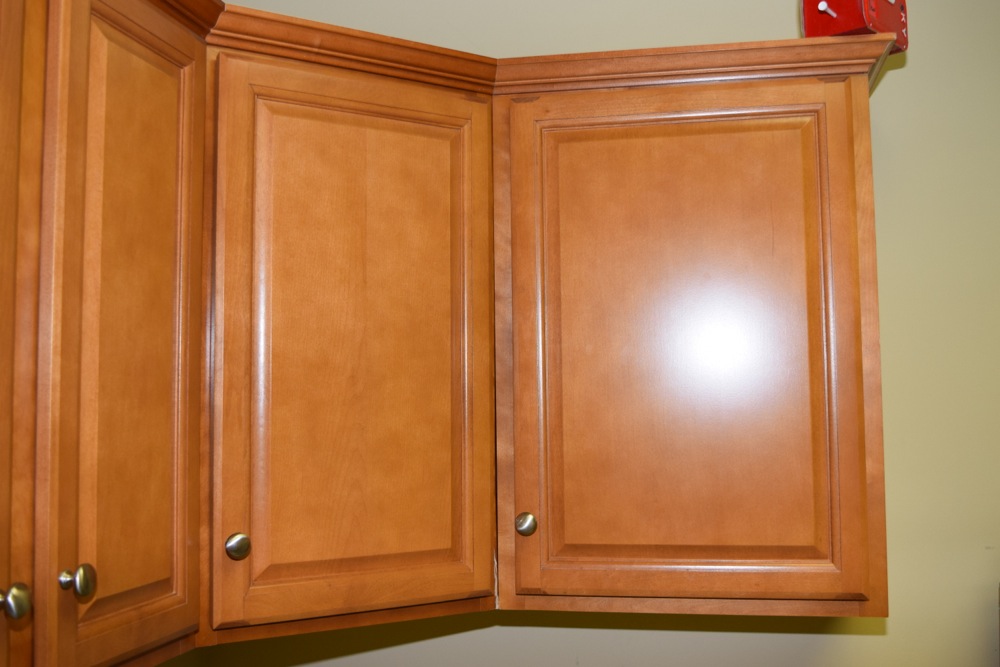 Maple Corner Cabinet and Granite Countertop Set