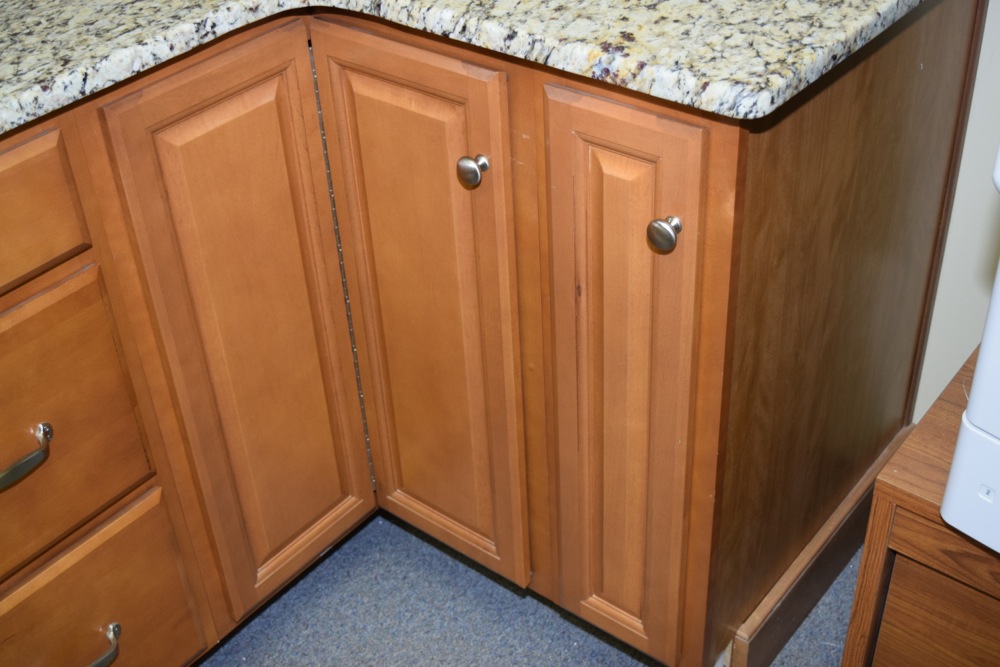 Maple Corner Cabinet and Granite Countertop Set