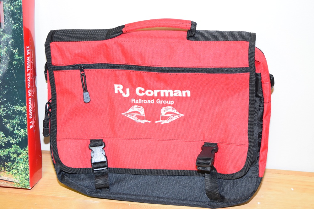 RJ Corman HO Scale Train Set