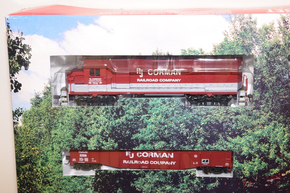 RJ Corman HO Scale Train Set
