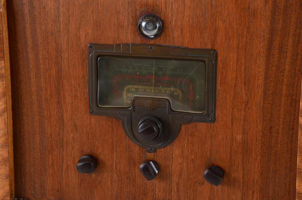 1936 RCA Victor Model 8K-1 Radio