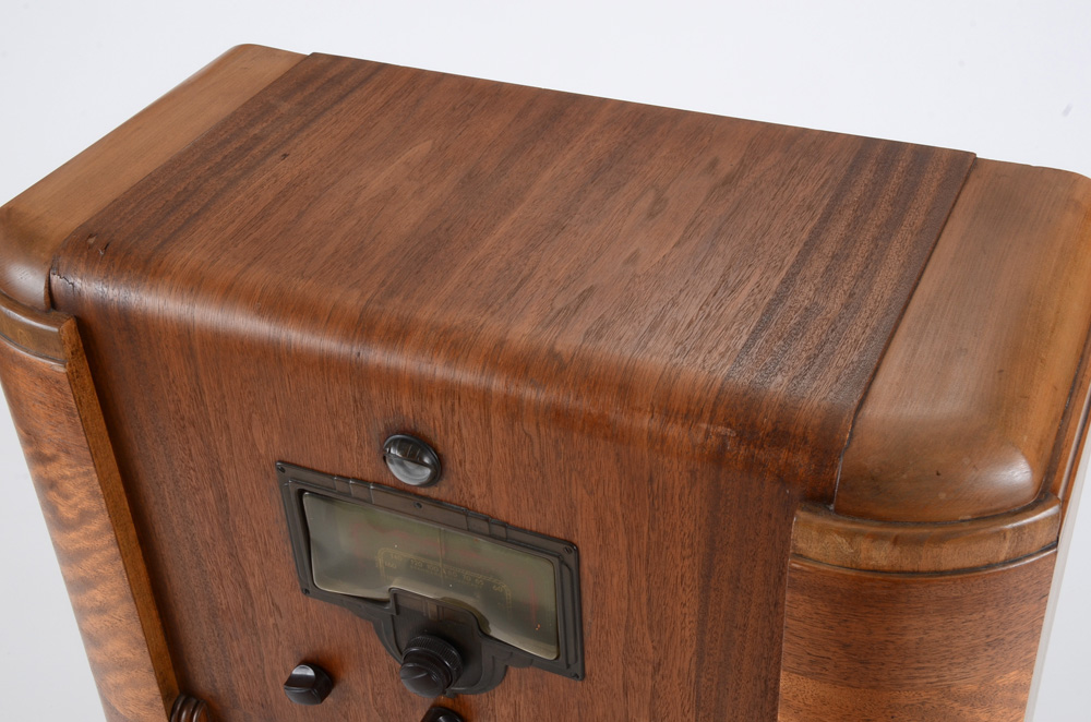 1936 RCA Victor Model 8K-1 Radio