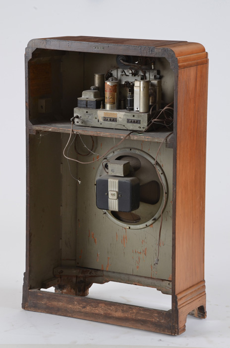 1936 RCA Victor Model 8K-1 Radio