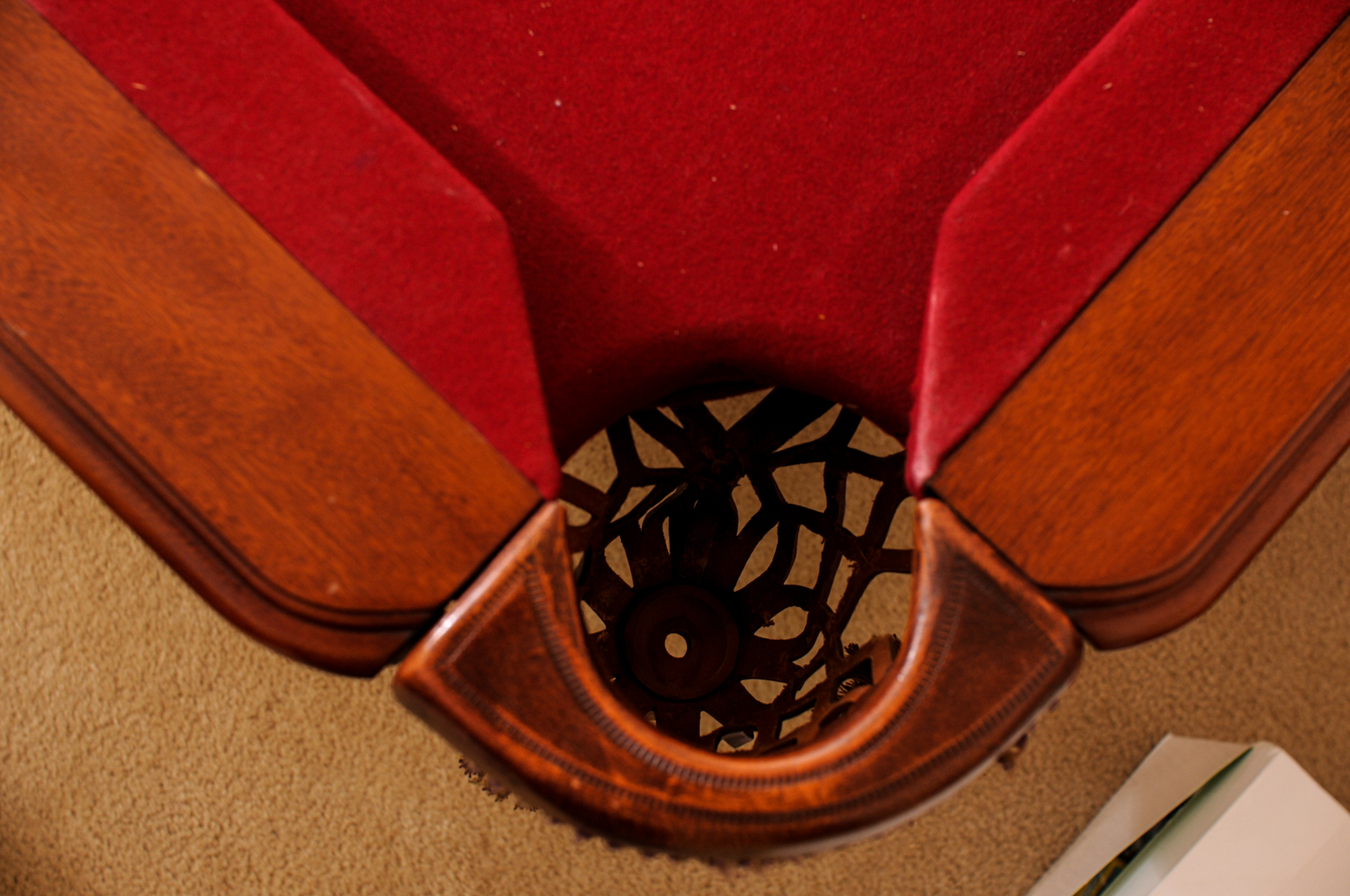 Classic Craftsmanship "Winner's Choice" Pool Table