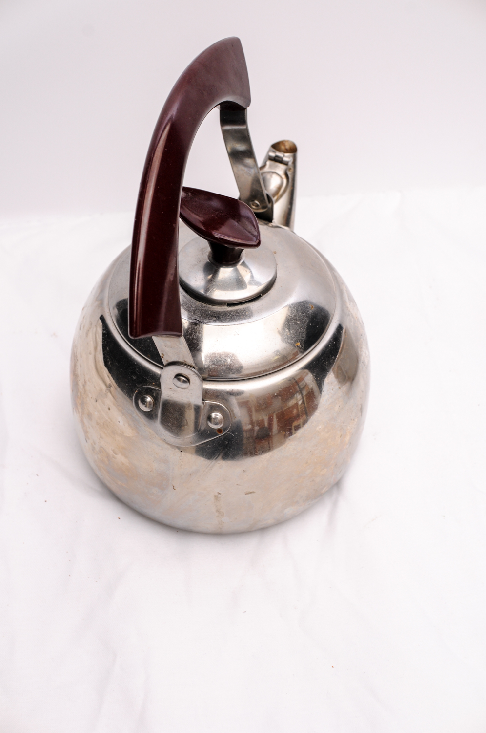 Vintage Tea Kettle and Two Handmade Pottery Mugs