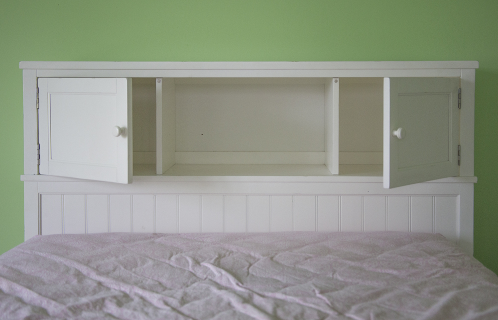 Pottery Barn Teen "Beadboard" Storage Bed