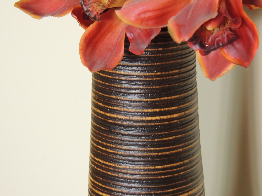 Z Gallerie Floor Vase and Bronze Tone Wall Art