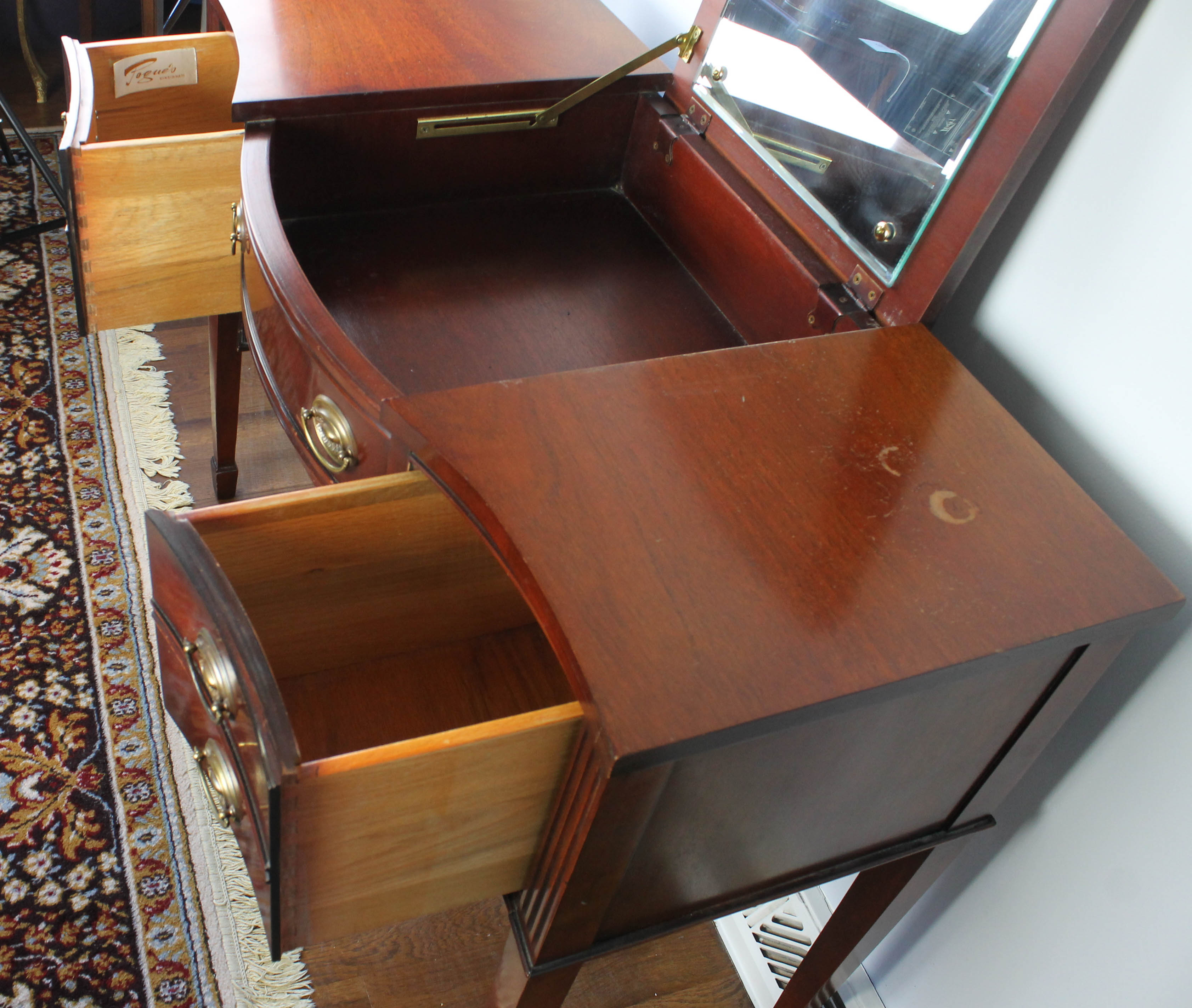 Pogue's Cincinnati Cherry Vanity Table and Stool