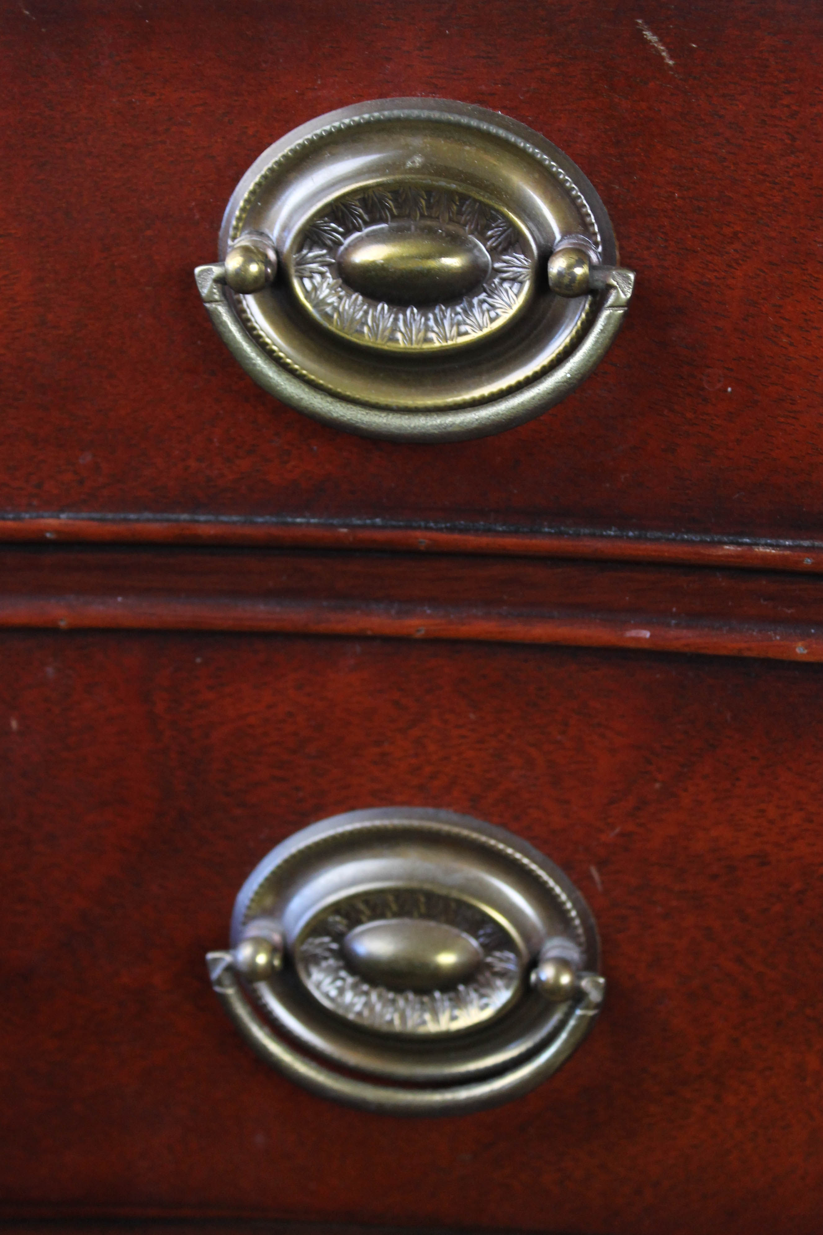 Pogue's Cincinnati Cherry Vanity Table and Stool