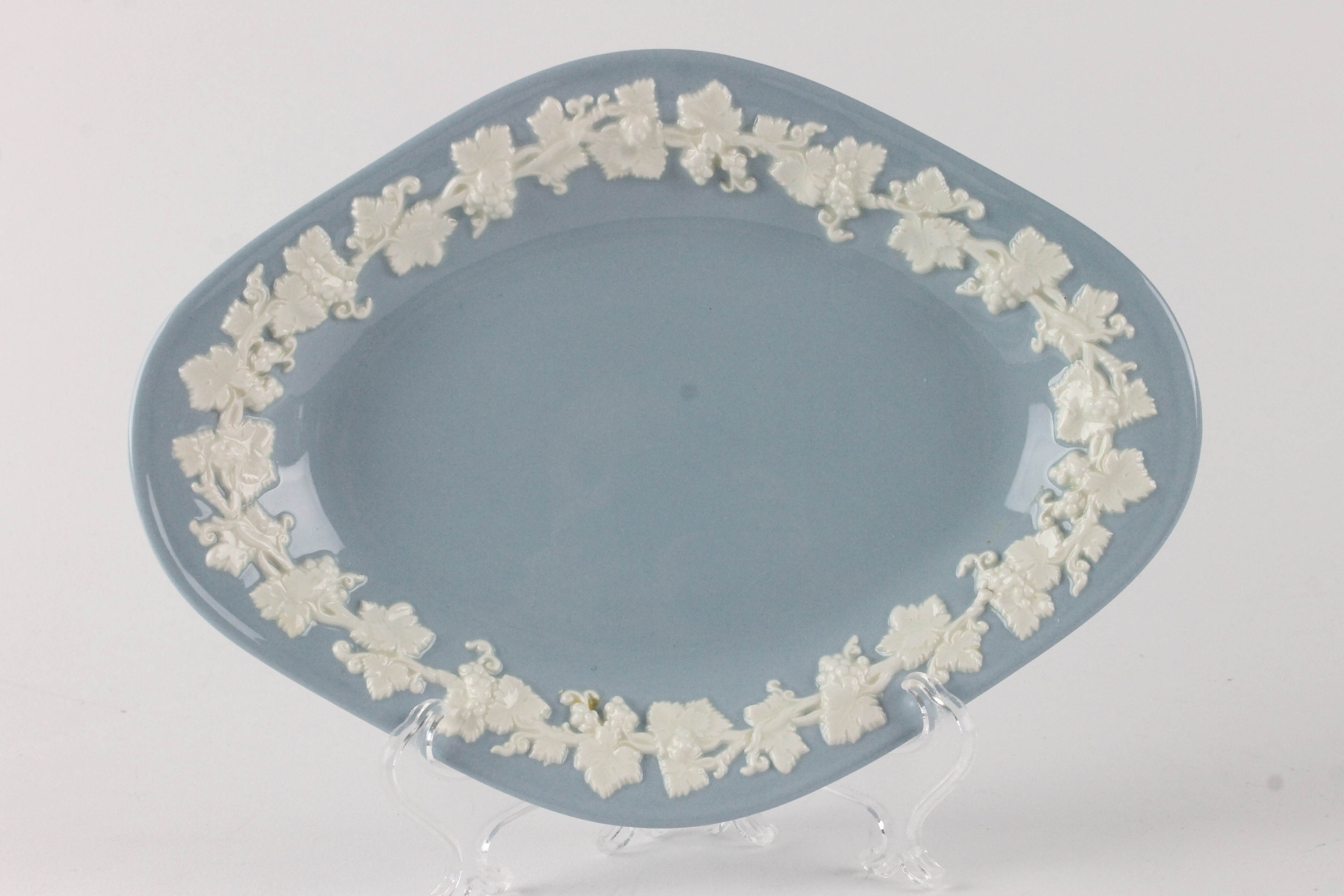 Wedgwood Embossed Queen's Ware Set