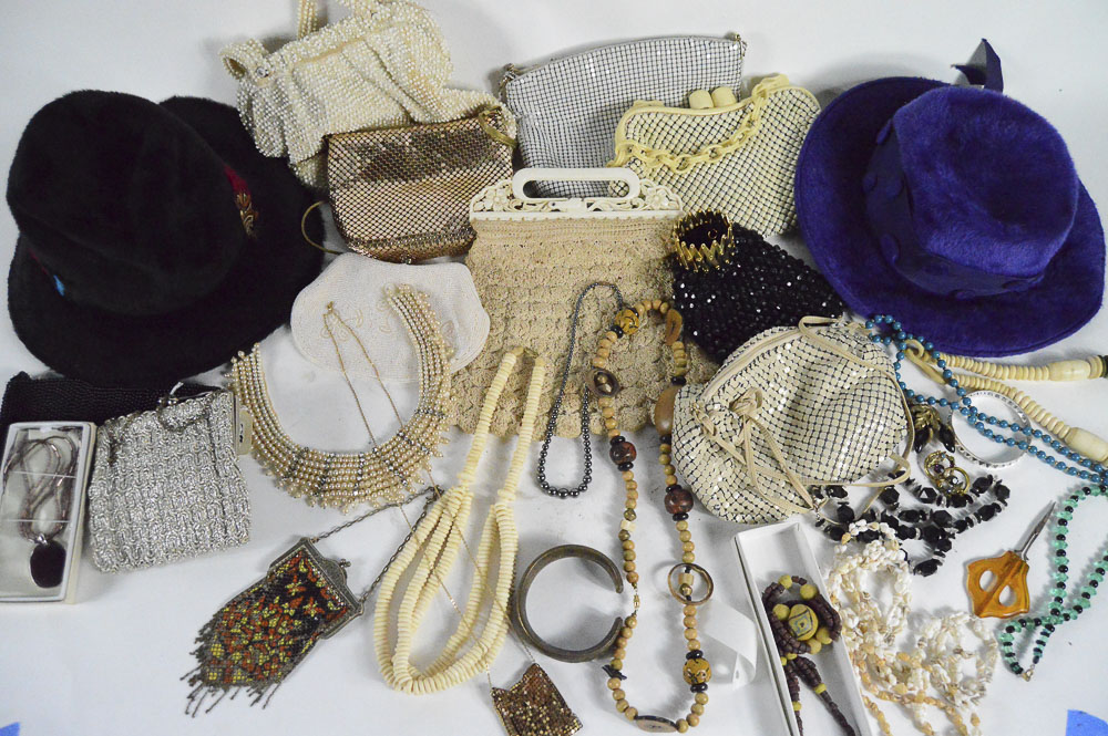 Women's Vintage Accessories