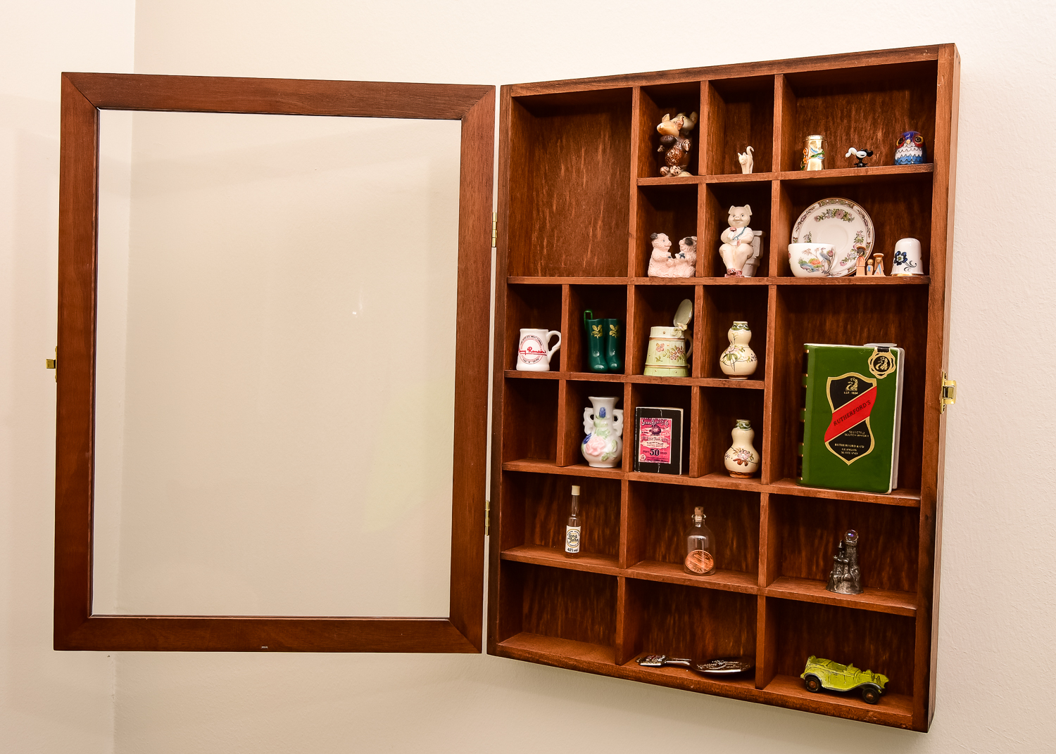 Miniatures Display Shelf