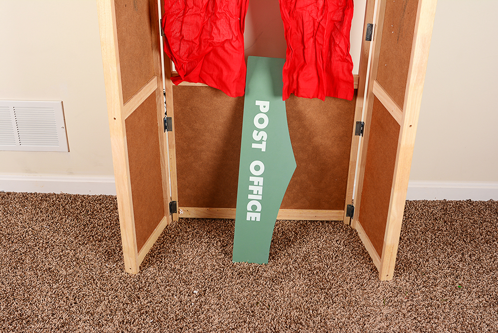 *Children's Puppet Theater