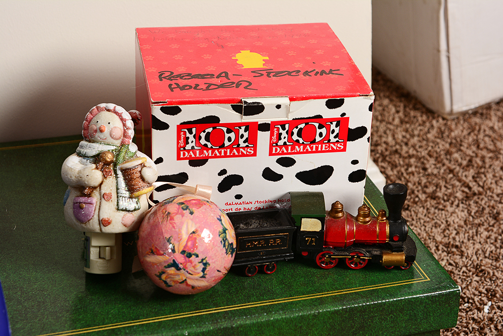 Holiday Discovery Collection