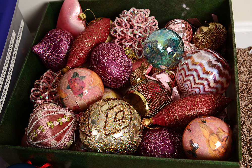 Holiday Discovery Collection