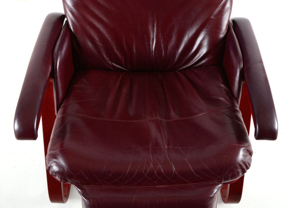 Signature "Backsaver" Leather Zero Gravity Chair