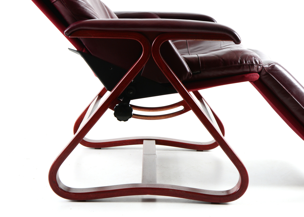 Signature "Backsaver" Leather Zero Gravity Chair