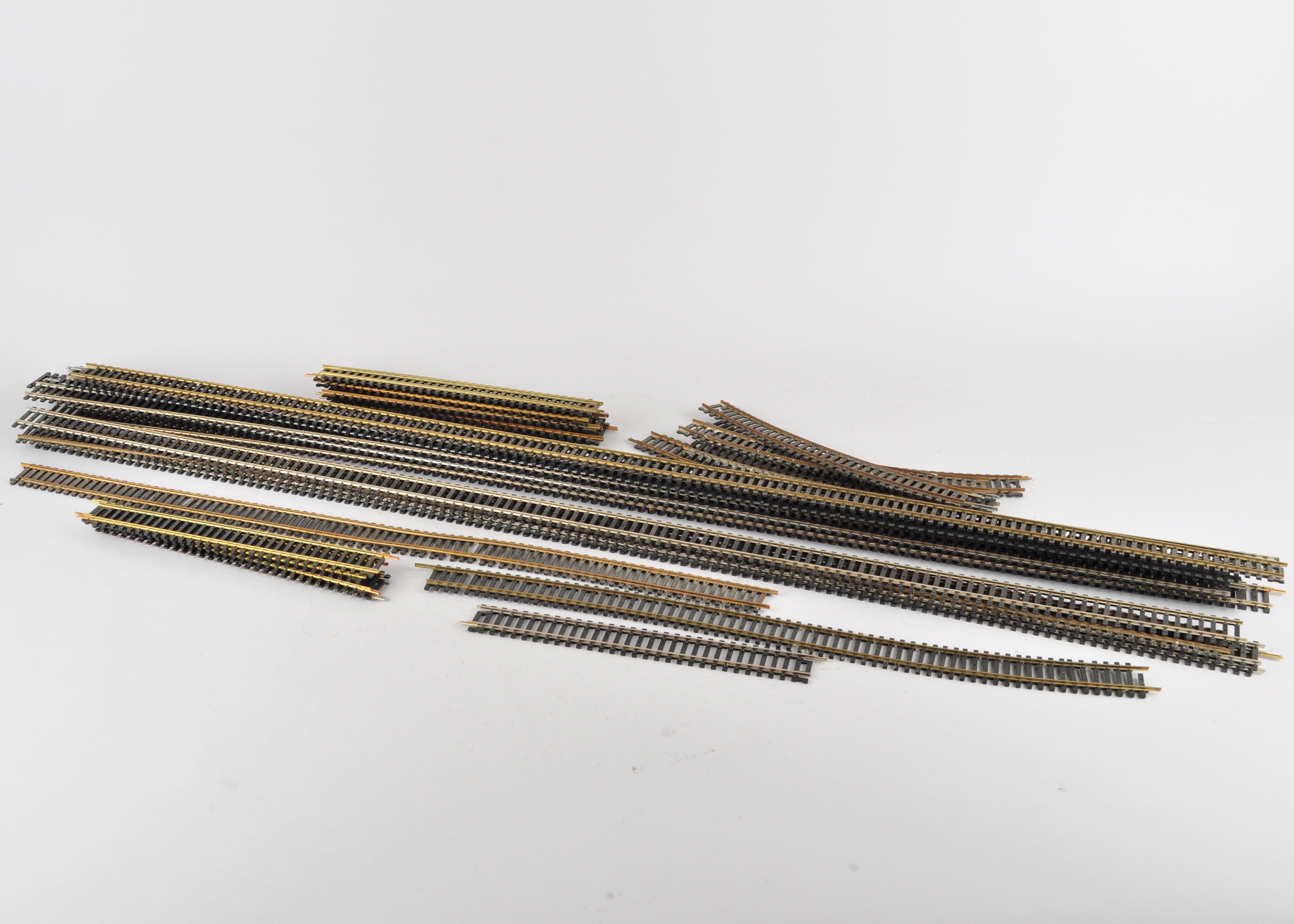 HO Scale Atlas and Life-Like Train Track