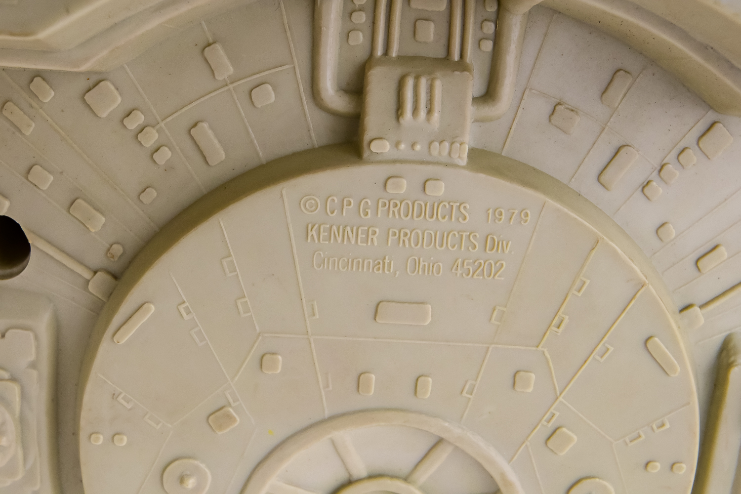 Vintage 1979 Star Wars Millennium Falcon