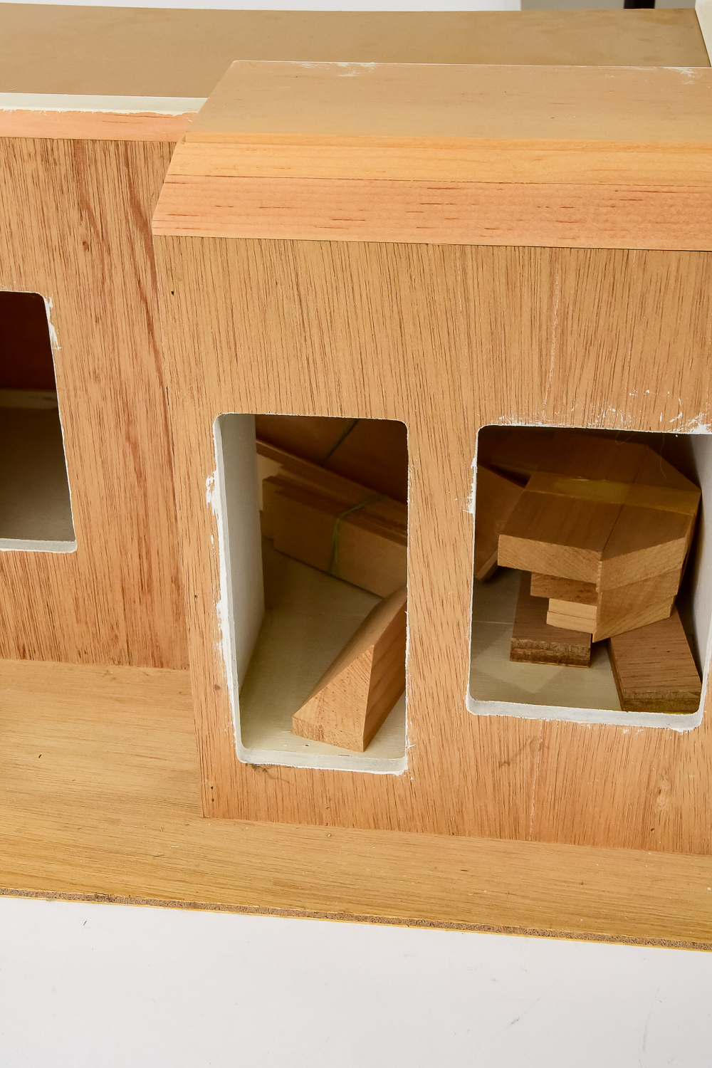 Houseworks Scale Model House Kits