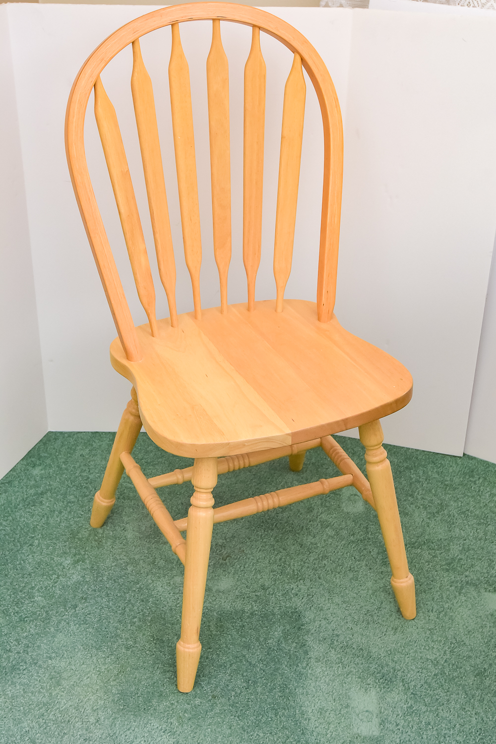 Pedestal Table and Chairs