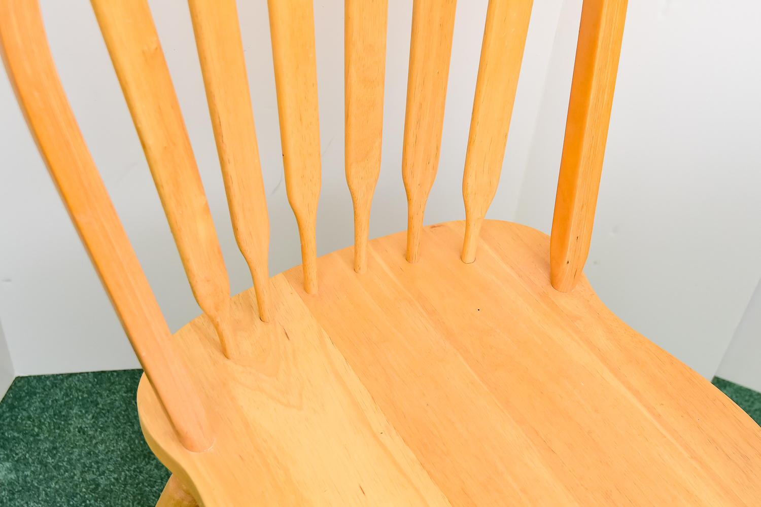 Pedestal Table and Chairs