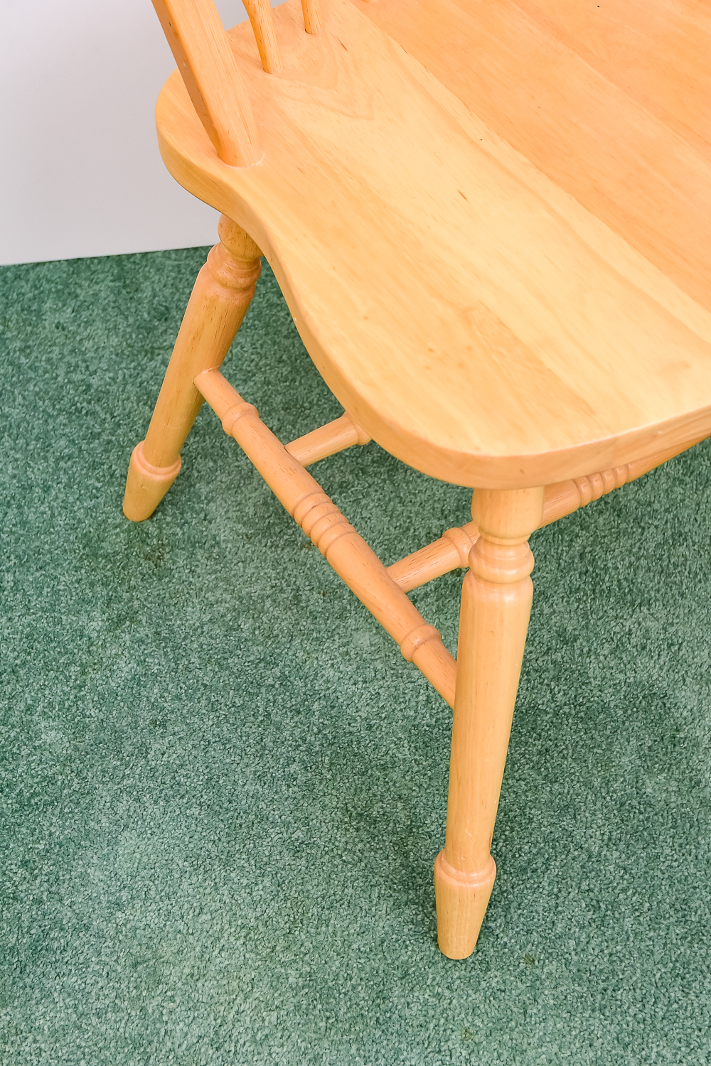 Pedestal Table and Chairs