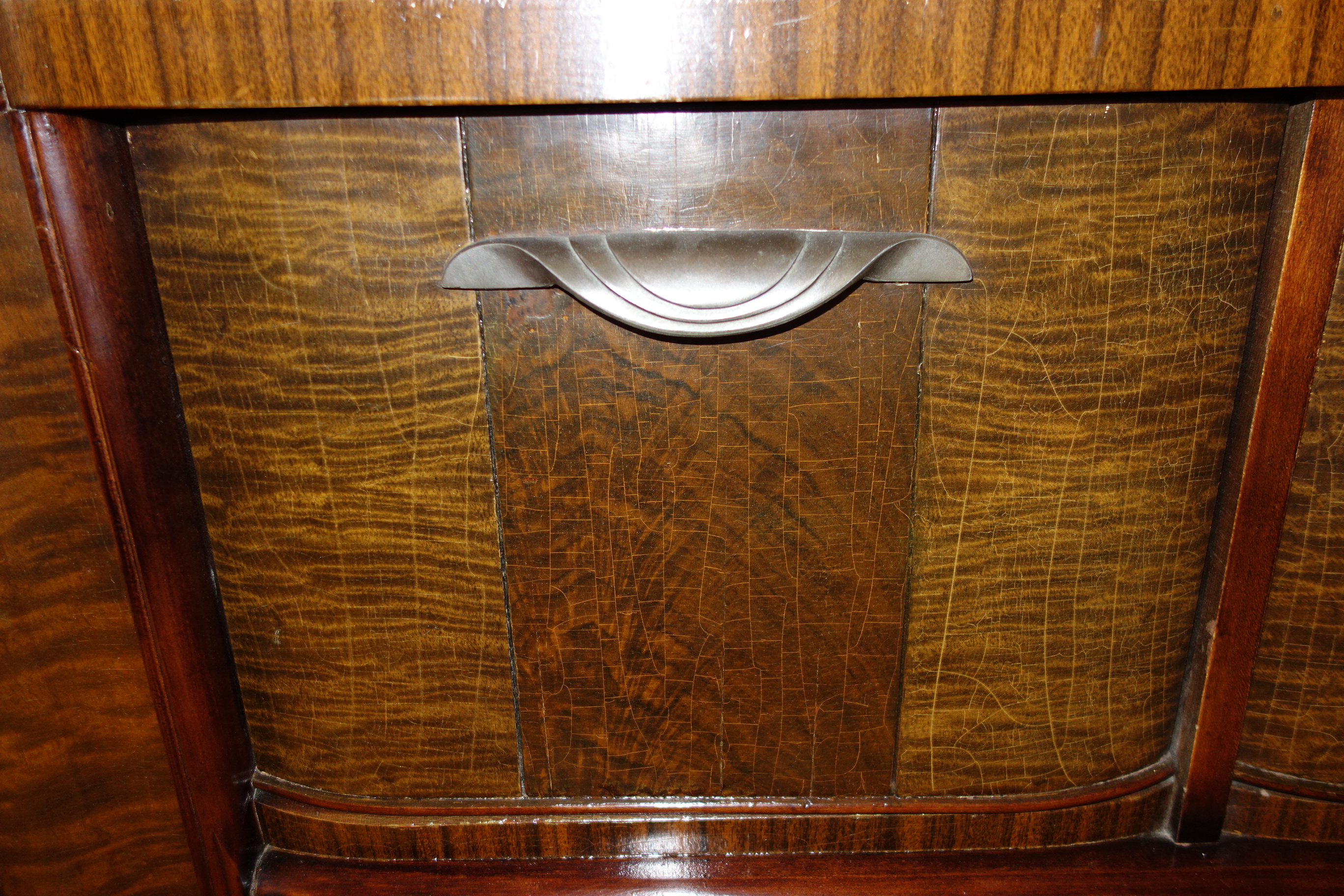 Mid Century Zenith Cobra Radio Phonograph Console