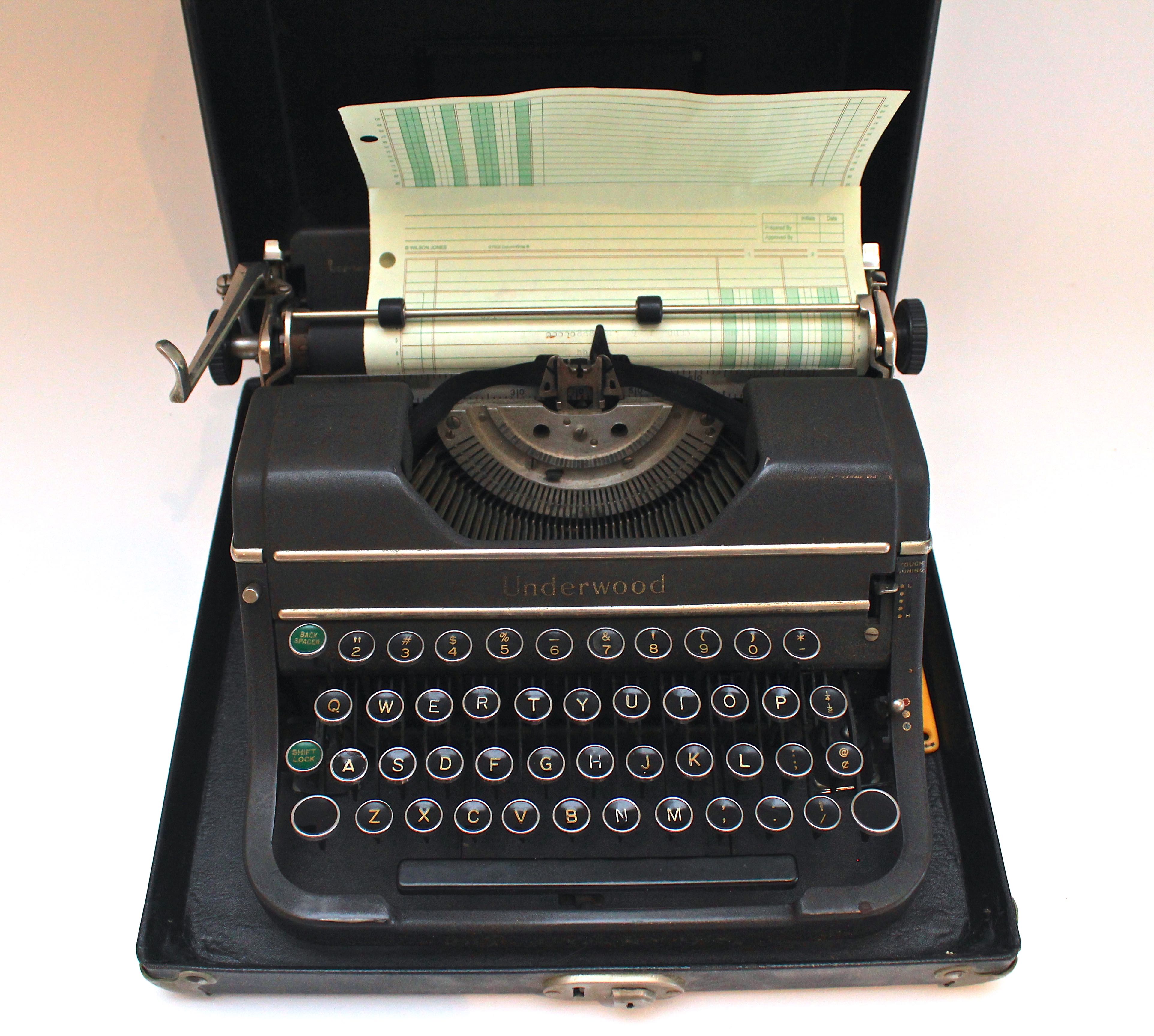 1940 Universal Underwood Vintage Typewriter