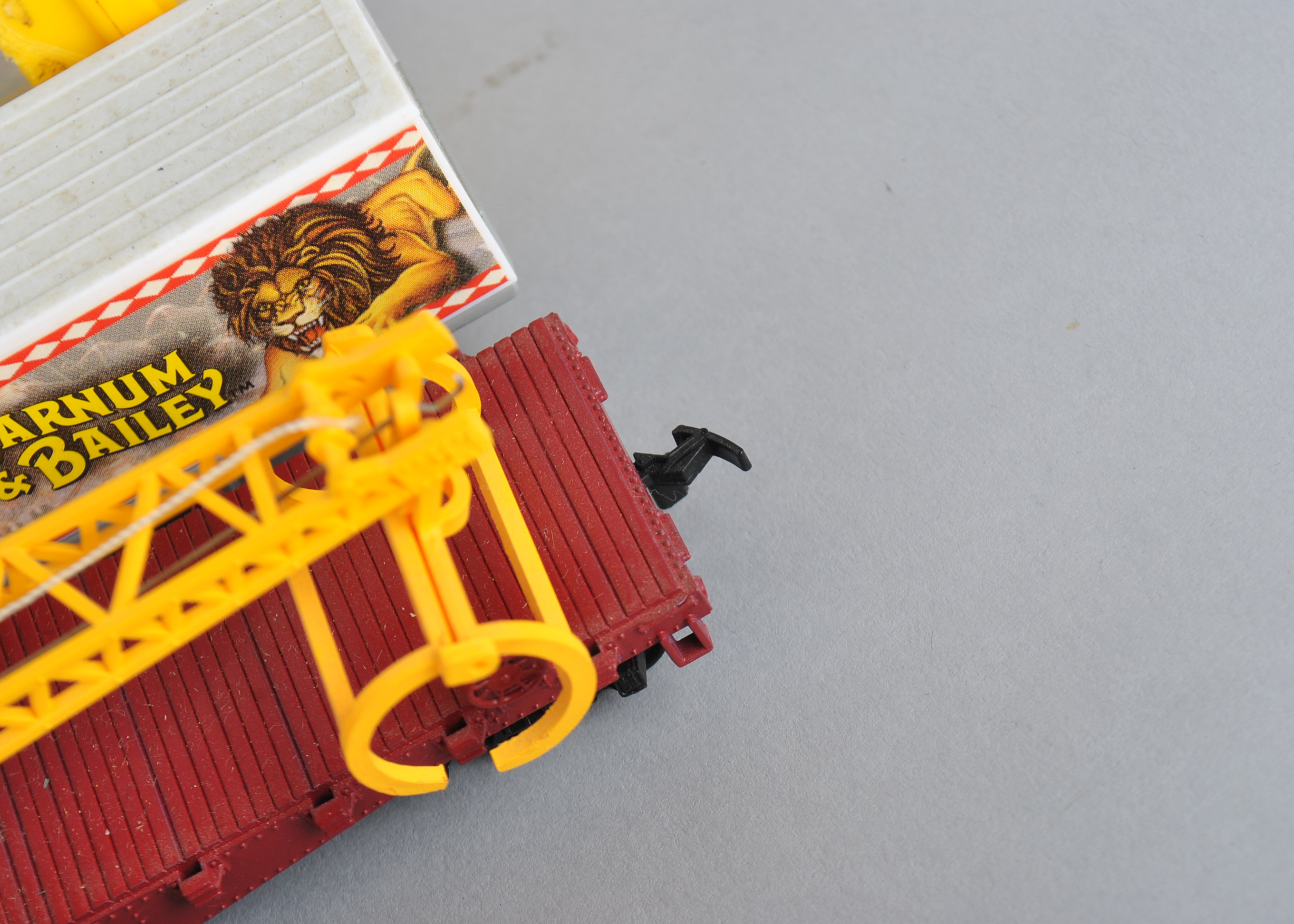 HO Scale Circus Theme Train Set