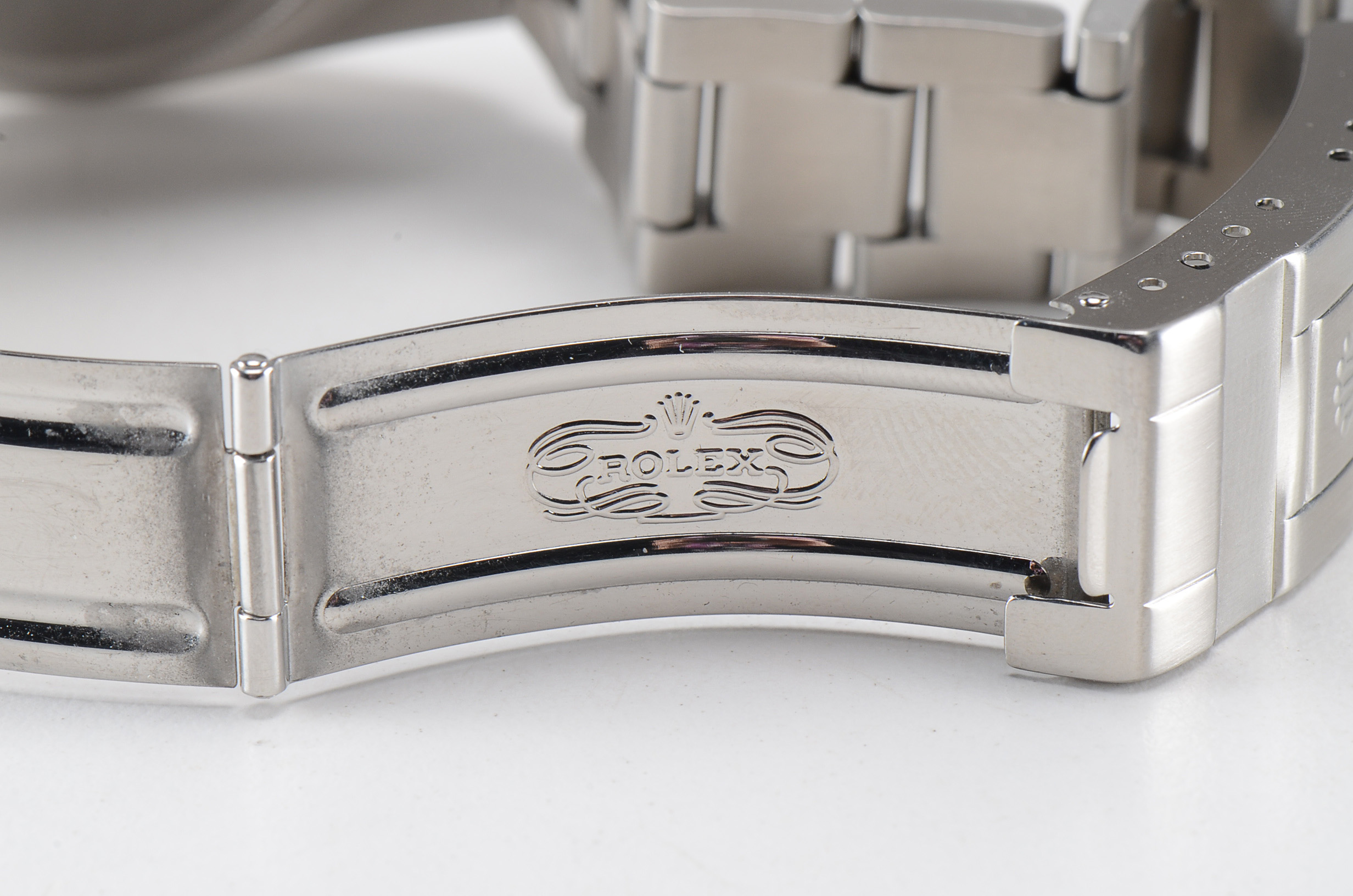 Men's Rolex Submariner Date Stainless Steel 16610 Black Automatic