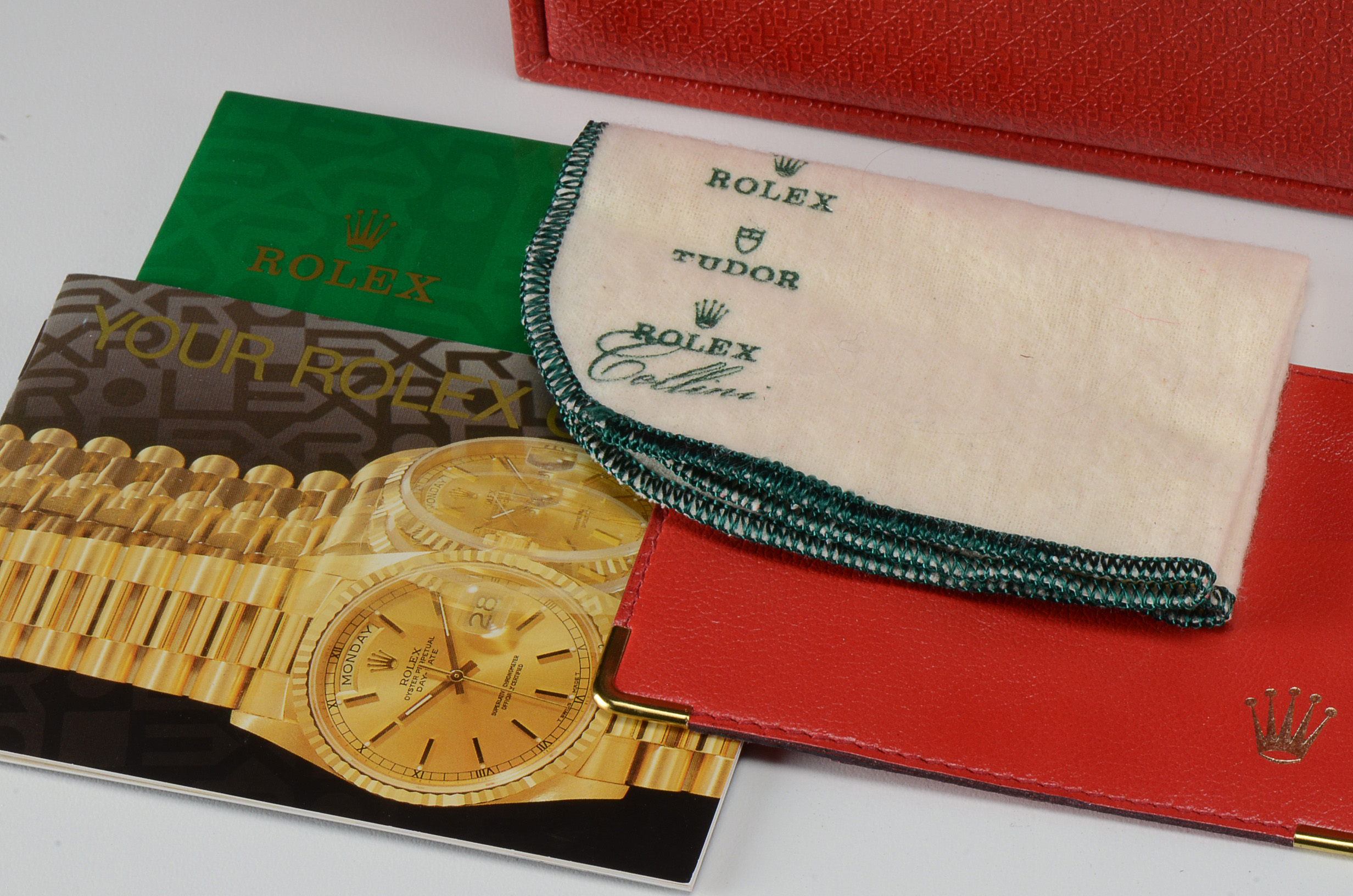 Rolex President 18K Solid Gold Champagne Tapestry Dial Automatic