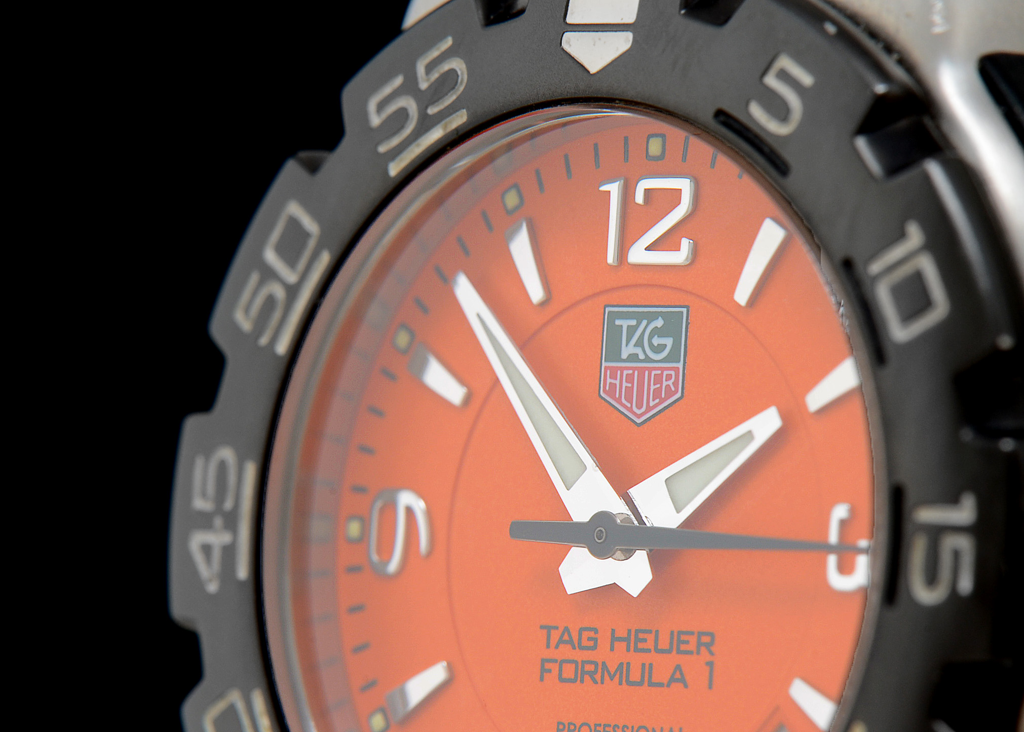 Tag Heuer Formula 1 Stainless Steel Mid Size WAC1213 Quartz 200m