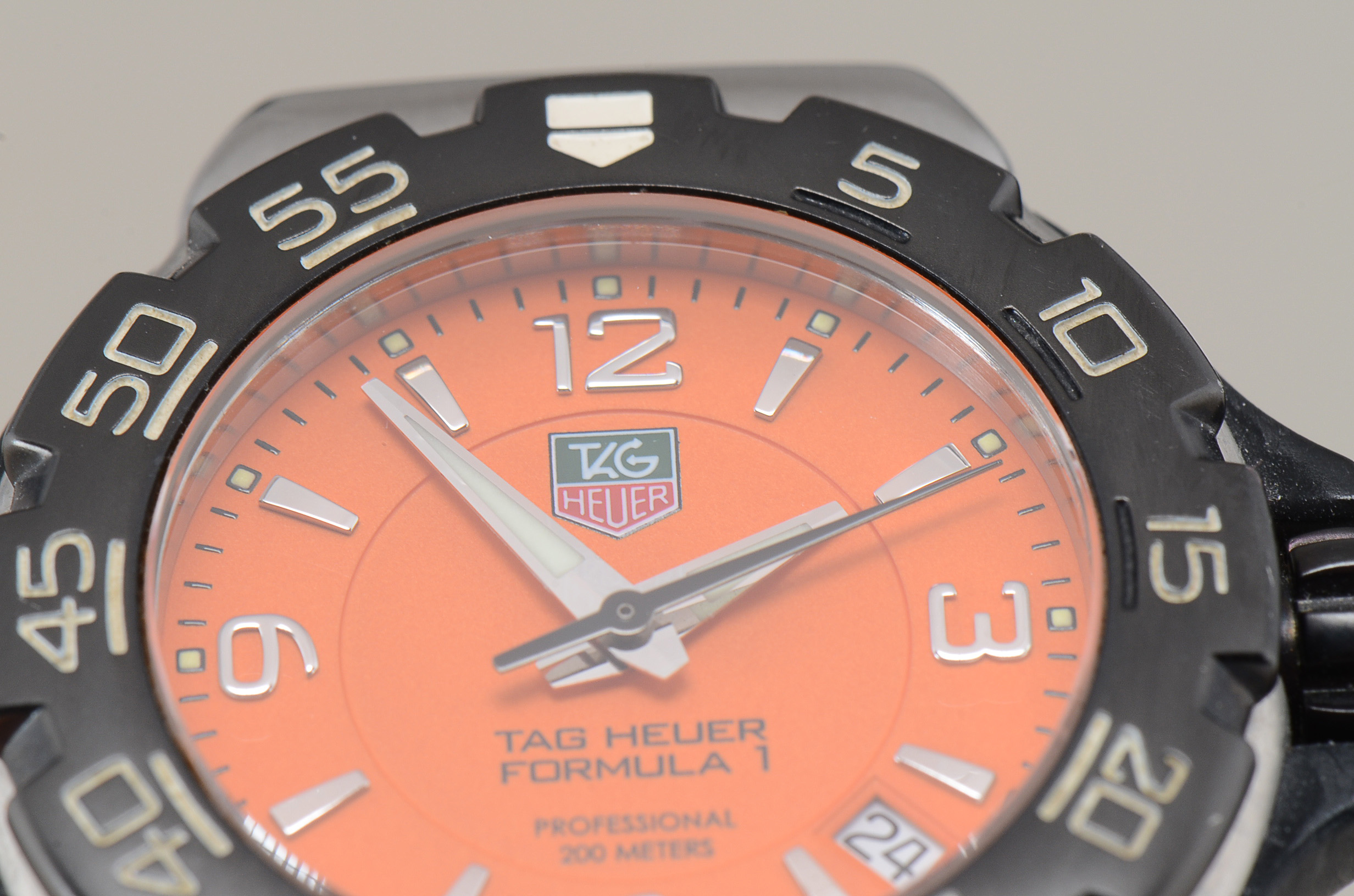 Tag Heuer Formula 1 Stainless Steel Mid Size WAC1213 Quartz 200m