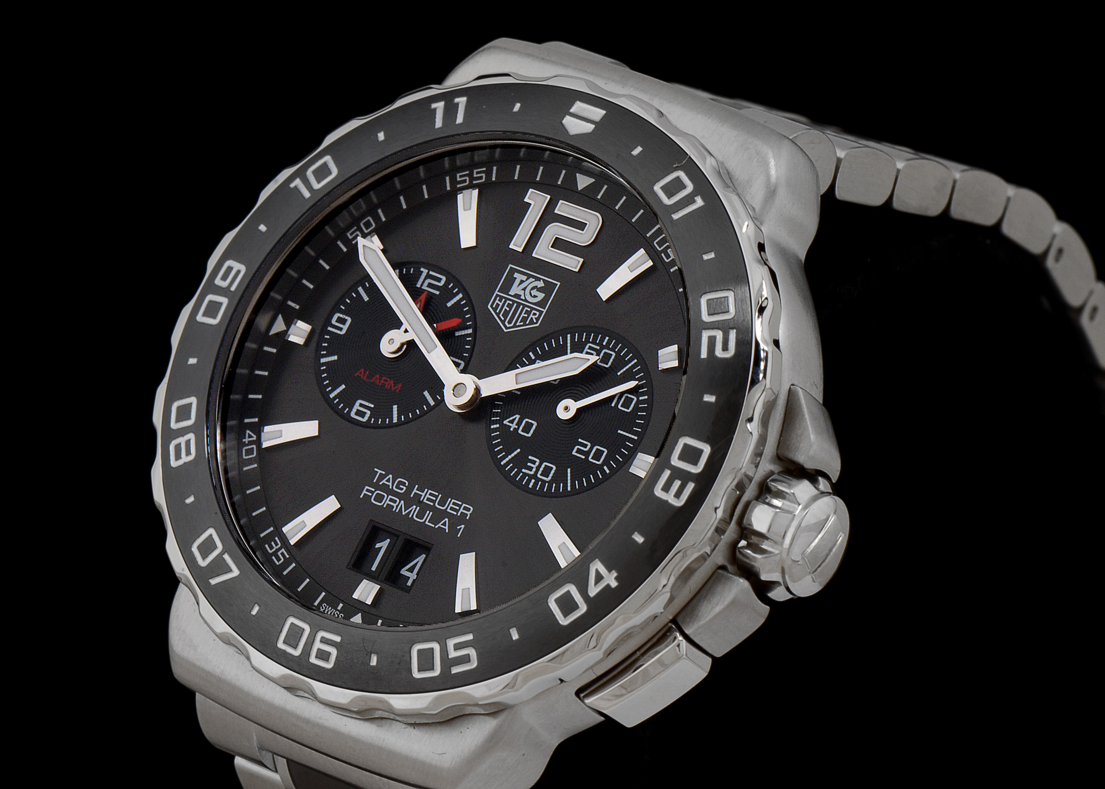 Tag Heuer Formula 1 Alarm Chronograph Ceramic WAU111C Quartz